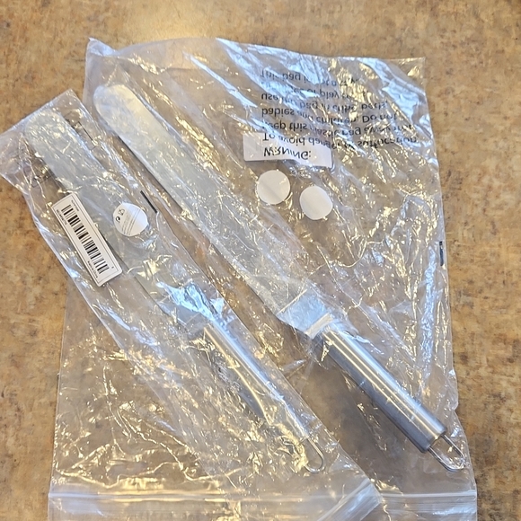 2 icing spatulas - Picture 8 of 10